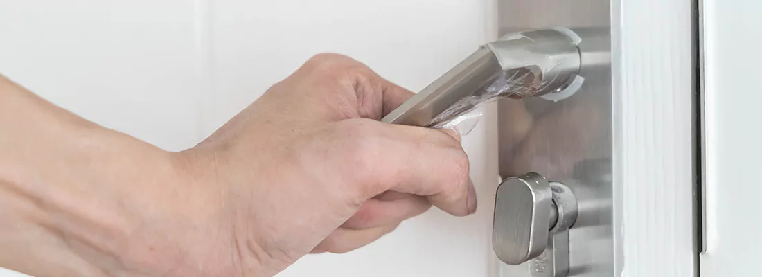 Expert Garage Door Opener Repair and Installation in Lake Magdalene, FL