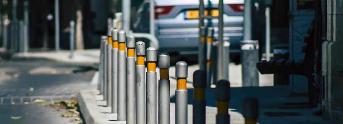 Safe and Convenient Retractable Barrier Column Systems for Properties in Lake Magdalene, FL